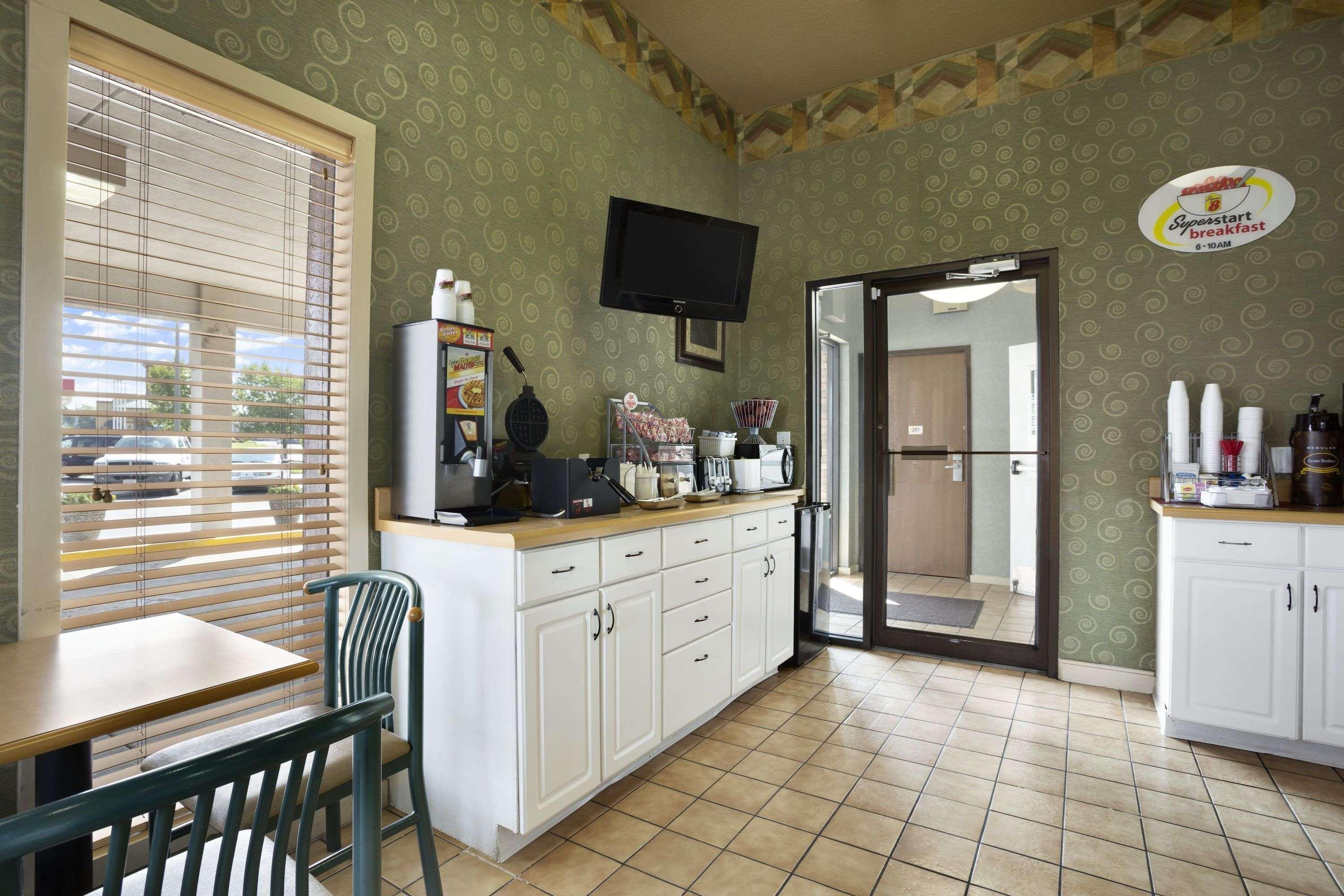 Super 8 By Wyndham Mount Vernon, Il Extérieur photo