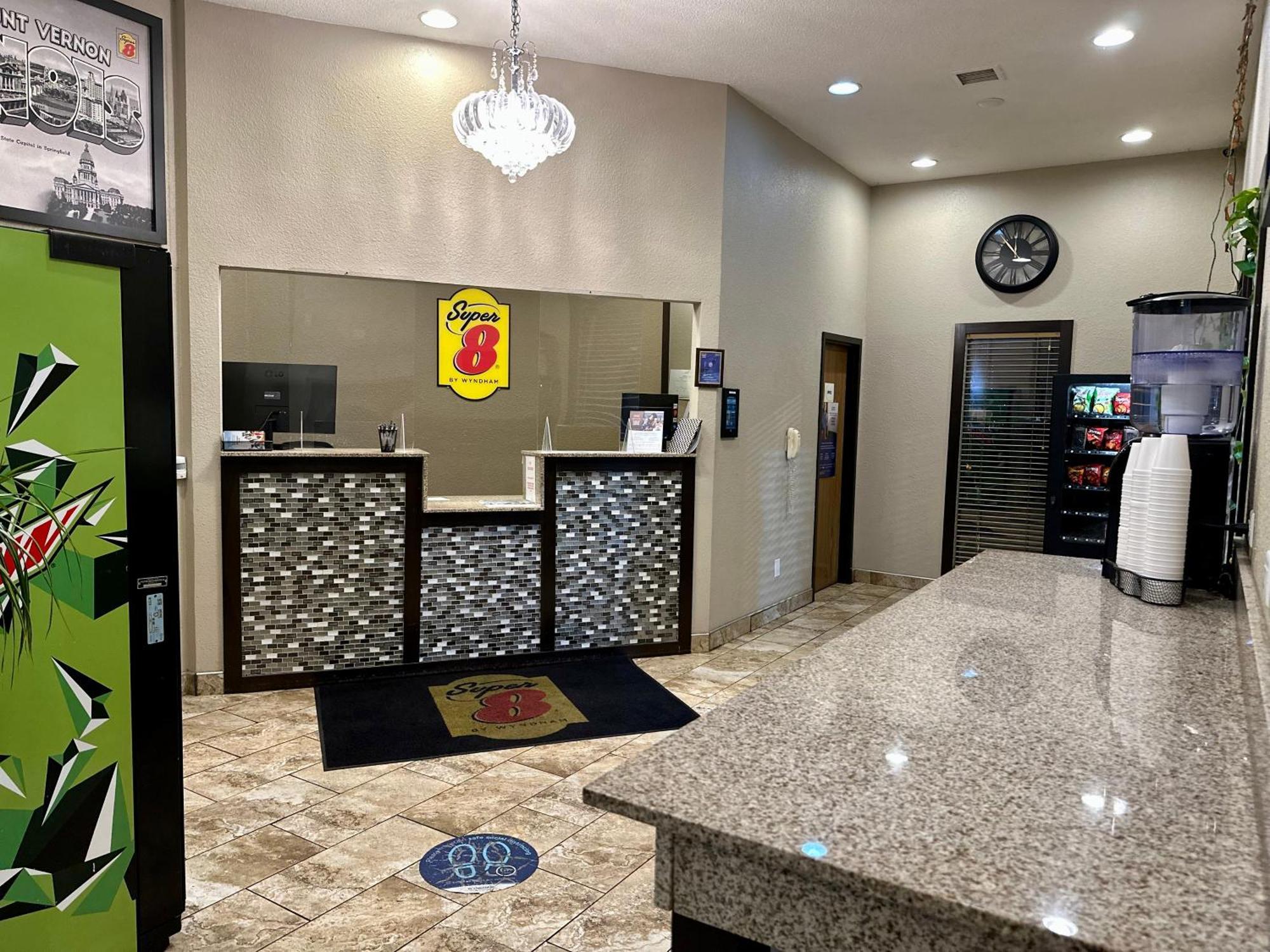 Super 8 By Wyndham Mount Vernon, Il Extérieur photo