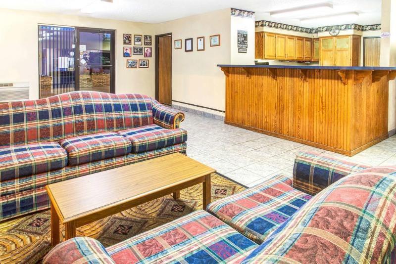 Super 8 By Wyndham Mount Vernon, Il Extérieur photo